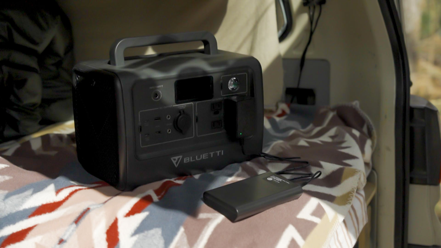 Electric carrier [dedicated battery]