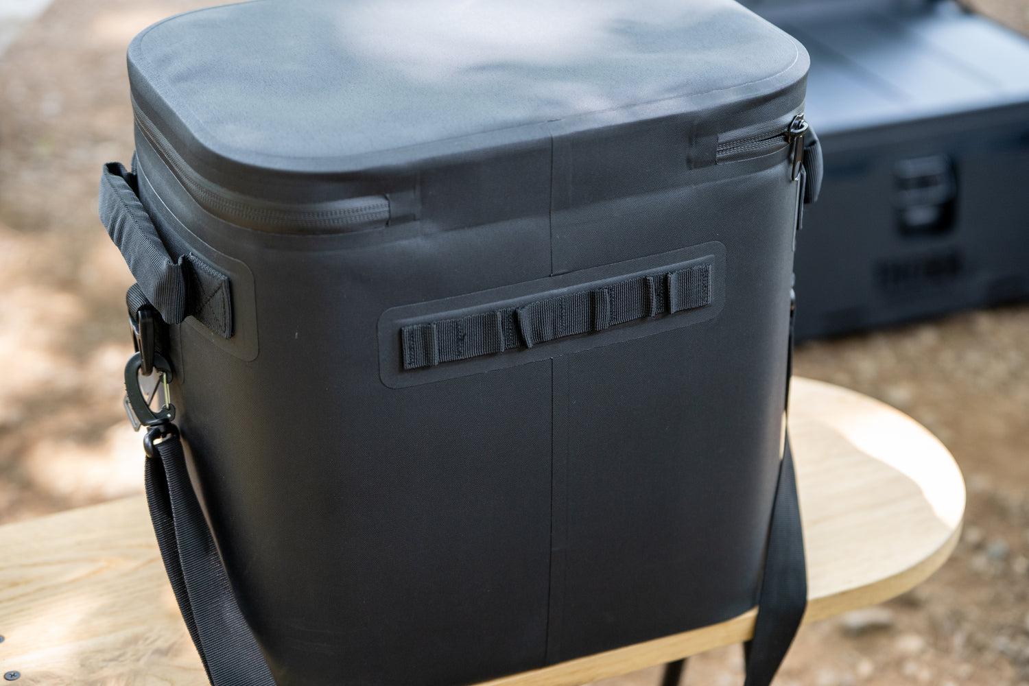 ソフトクーラーバッグ 8L｜保冷力ハードクーラー級・30時間氷が残る