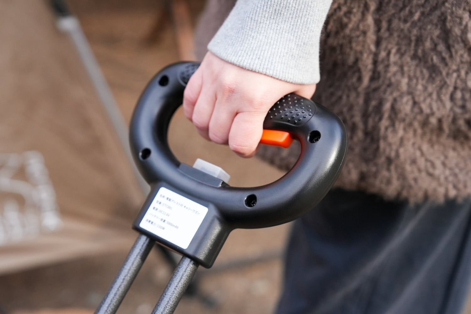 電動キャリー｜あらゆる荷物運びを電動でラクに