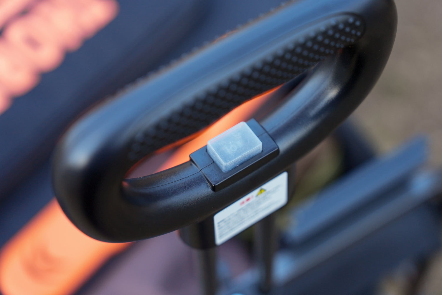 電動キャリー｜あらゆる荷物運びを電動でラクに